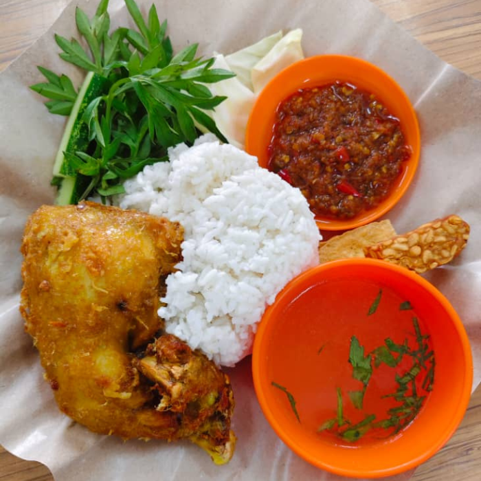 Nasi Ayam Penyek